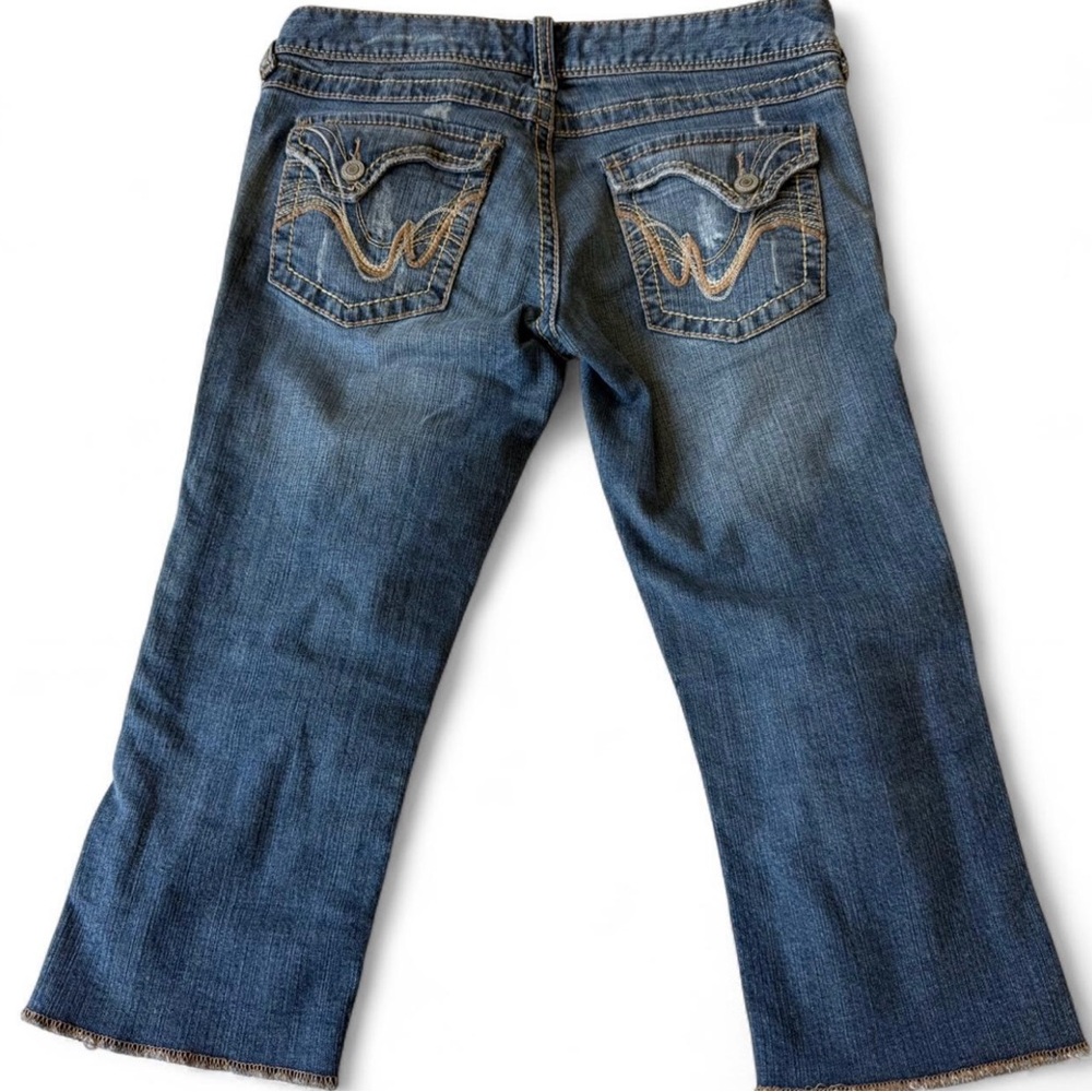 Rue21 Blue Flare Crop Jeans with Decorative Stitching. Flap Pockets.
